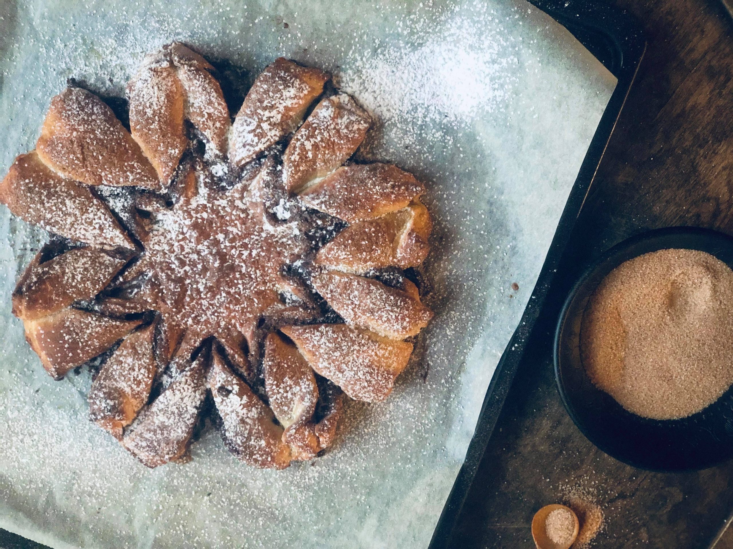 Julestjerne med Nugatti og kanelsukker